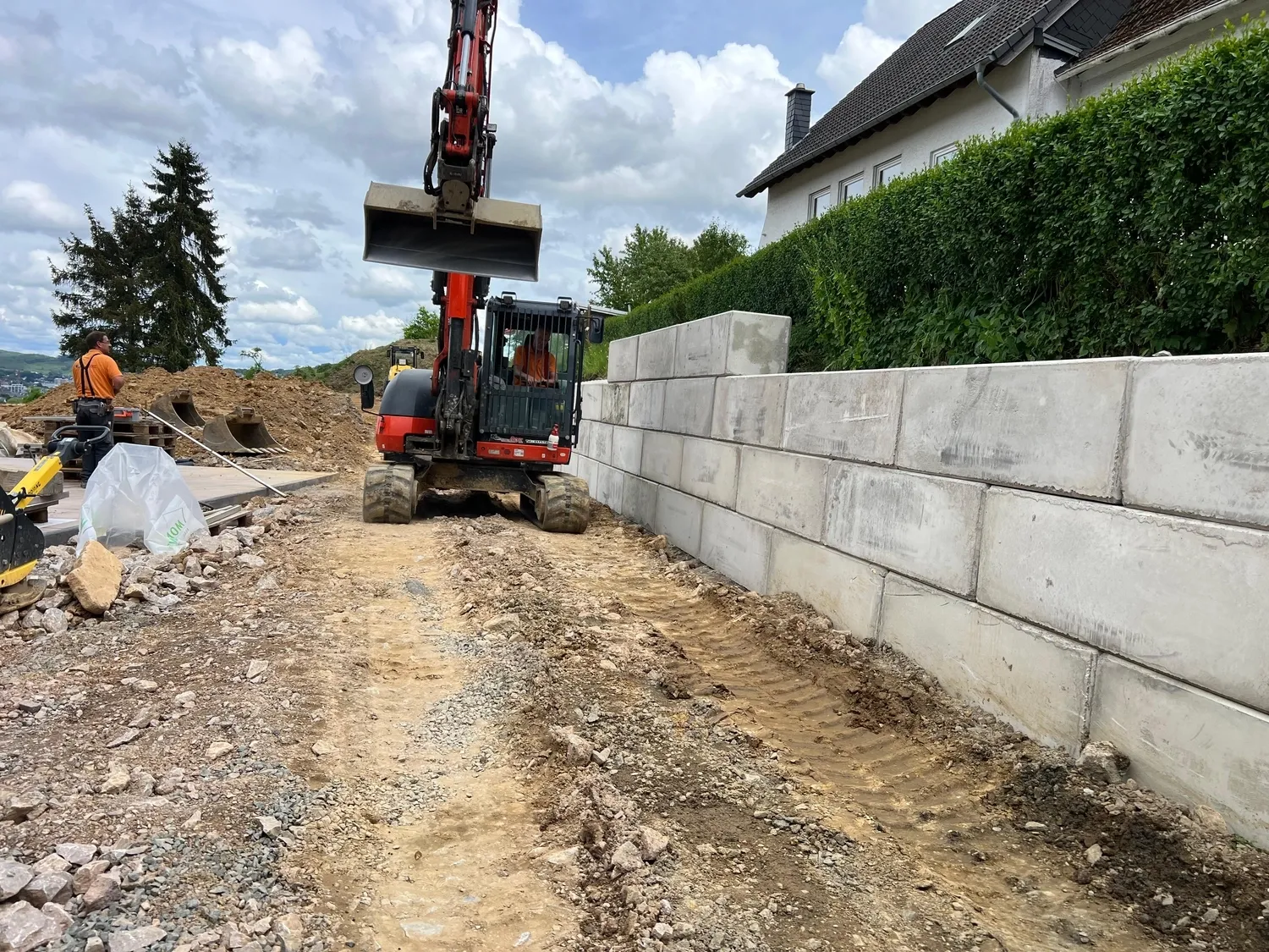 Hans Werner Meyer GmbH - Tiefbauunternehmen - Mauerbau